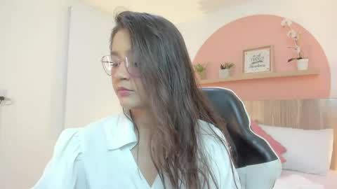 I V E T T E online show from 9, 5, 2026