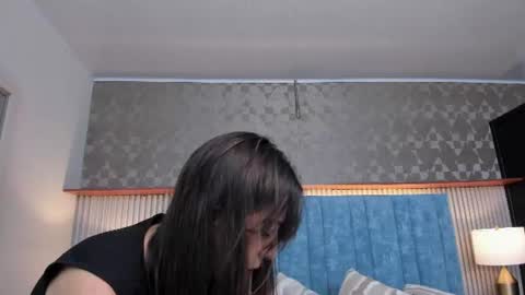 Valeria Sanders online show from 6, 8, 2026