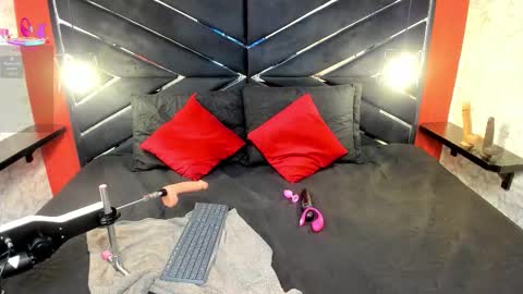 Ivis  online show from 18, 1, 2026