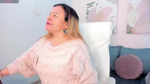 Snapshot of ivonne_4 chatting on 4, 3, 2026 Ivonne online show from 4, 3, 2026