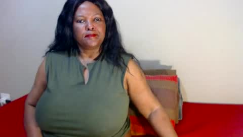 IVORYTITS48 online show from 28, 6, 2026