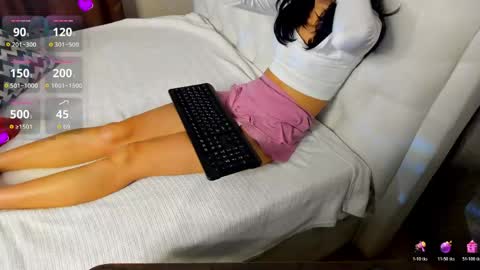 Ivy online show from 28, 4, 2026