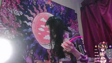 Snapshot of ivy_hatesu chatting on 11, 10, 2025 Ivy online show from 11, 10, 2025