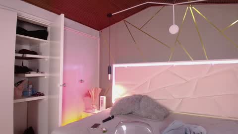 IVY online show from 4, 2, 2025