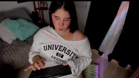 Snapshot of ivy_velvet chatting on 14, 6, 2026 I V Y online show from 14, 6, 2026