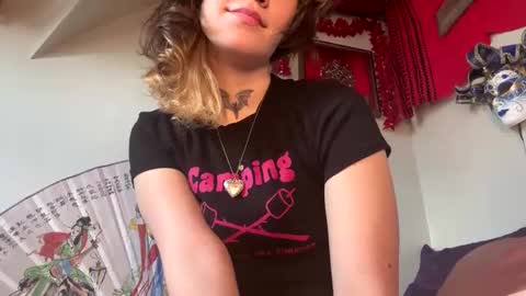 Snapshot of ivydevilll chatting on 28, 5, 2026 IVY DEVILL online show from 28, 5, 2026