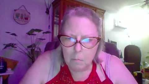 ivyjane3522 online show from 17, 4, 2026