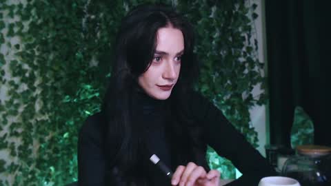 Miss Ivy online show from 9, 1, 2025