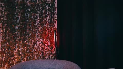 Miss Ivy online show from 19, 1, 2025