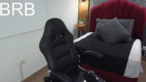 ivyrush09 online show from 15, 10, 2025