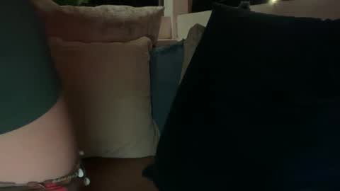 ivysagex online show from 12, 9, 2025