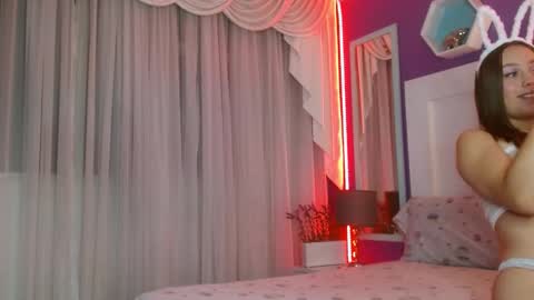 Snapshot of ivyy_crystal chatting on 7, 1, 2025 Ivy online show from 7, 1, 2025