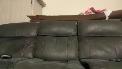 iwantyounow42069 online show from 9, 3, 2026