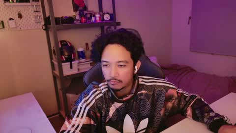 Snapshot of iwasd3nse chatting on 19, 12, 2024 iwasd3nse online show from 19, 12, 2024