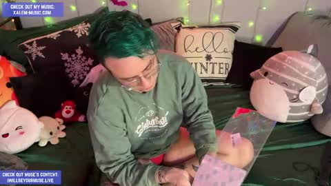 Muse hethey online show from 1, 12, 2025