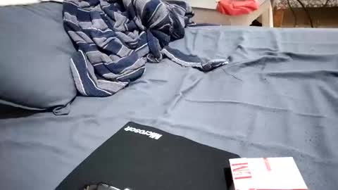 Snapshot of izarizar chatting on 27, 2, 2025 Brooking online show from 27, 2, 2025