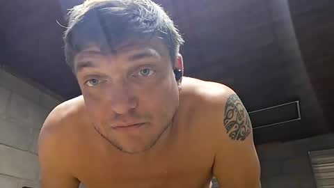 izealvaro online show from 17, 9, 2025