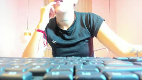 Snapshot of izelevans chatting on 17, 2, 2026 izelevans online show from 17, 2, 2026