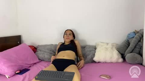 izhiss online show from 16, 9, 2025