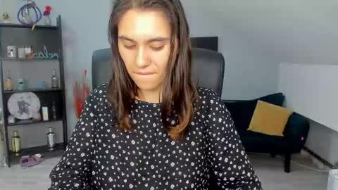 Izzy online show from 18, 9, 2025