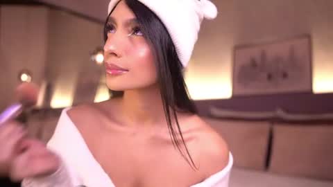 izzywild1 online show from 13, 7, 2026