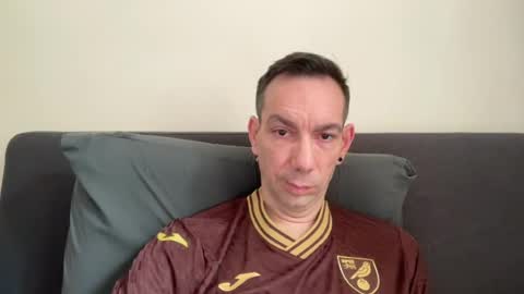 Snapshot of j_amessss chatting on 28, 7, 2026 James online show from 28, 7, 2026