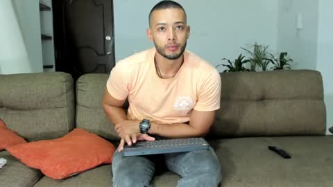 Snapshot of j_calix chatting on 30, 12, 2024 Calix  Independient model Insta and twt Calixsnake online show from 30, 12, 2024