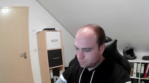 here4y online show from 28, 10, 2025