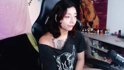 jade 18  online show from 11, 2, 2026