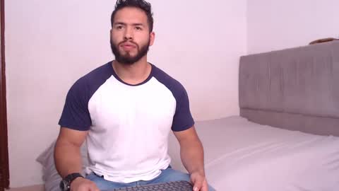 Snapshot of jack_master_muscle chatting on 25, 2, 2025 jack and leah online show from 25, 2, 2025