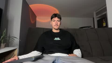 Snapshot of jack_norizz chatting on 23, 11, 2025 INDEPENDENT MODEL online show from 23, 11, 2025