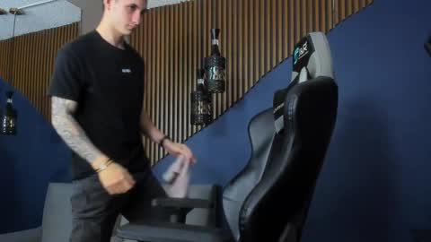 Jackson Olsen online show from 10, 2, 2025