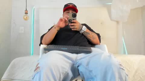 Snapshot of jacob_garciaa chatting on 2, 11, 2025 TJ online show from 2, 11, 2025