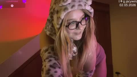 jacywinslat online show from 2, 5, 2026
