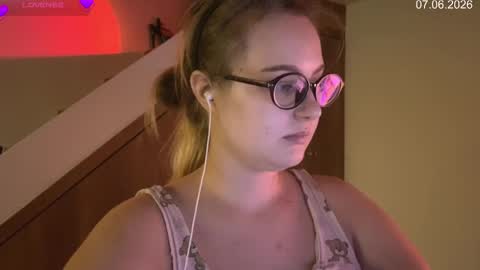 jacywinslat online show from 7, 6, 2026