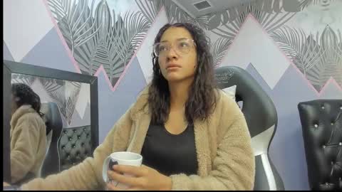 Jadde Greyy  online show from 14, 12, 2025