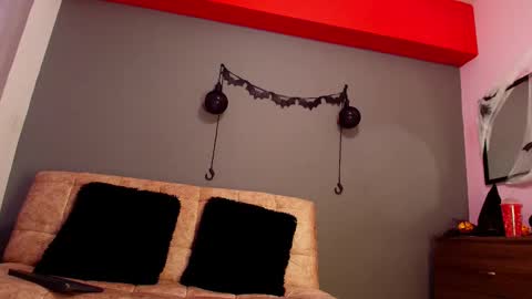 Snapshot of jade_brunnette chatting on 2, 10, 2025 Jade Brunete online show from 2, 10, 2025