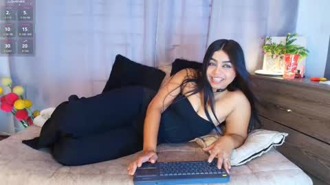 Snapshot of jade_brunnette chatting on 3, 12, 2025 Jade Brunete online show from 3, 12, 2025