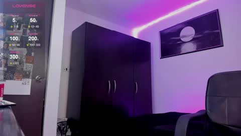 jade_candy21 online show from 25, 1, 2025