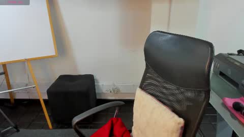 jade_connor online show from 18, 7, 2026