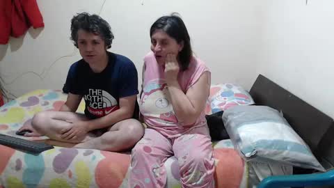 jade y noah online show from 21, 10, 2025