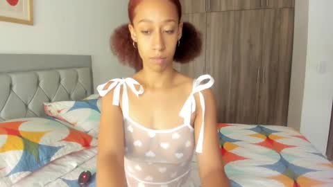 Snapshot of jade_obi chatting on 9, 1, 2026 Jade smile online show from 9, 1, 2026