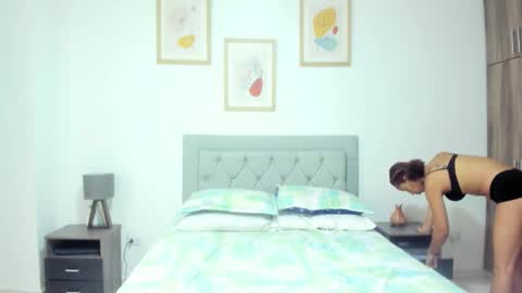 Snapshot of jade_obi chatting on 17, 2, 2026 Jade smile online show from 17, 2, 2026