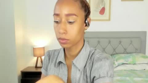 Snapshot of jade_obi chatting on 23, 2, 2026 Jade smile online show from 23, 2, 2026