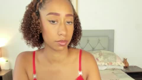 Snapshot of jade_obi chatting on 5, 3, 2026 Jade smile online show from 5, 3, 2026