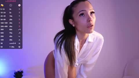 Jade Paris online show from 3, 10, 2025