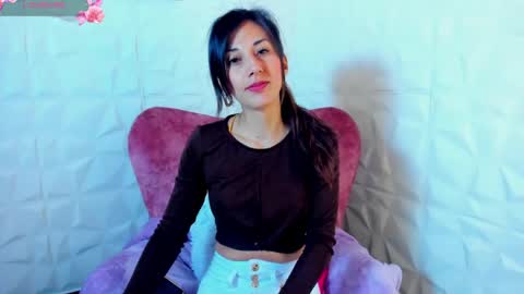 Snapshot of jade_white_ chatting on 21, 1, 2025 jade white online show from 21, 1, 2025