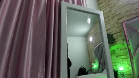 Snapshot of jade_white_ chatting on 12, 9, 2025 jade white online show from 12, 9, 2025