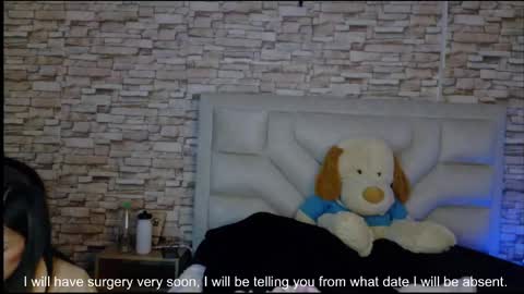jade white  online show from 4, 5, 2026