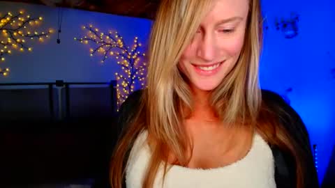 jadeamaryllis_ online show from 6, 5, 2026